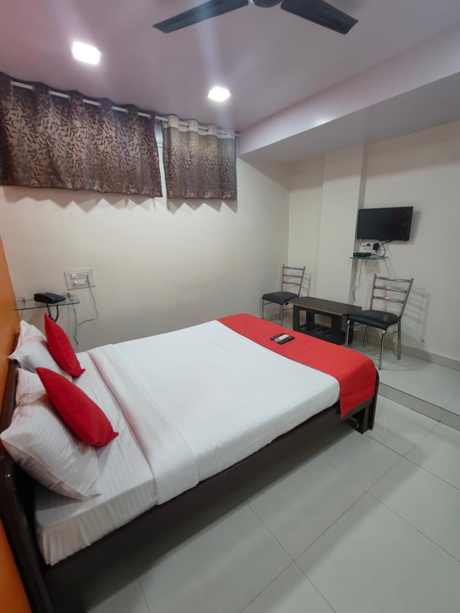 Hotel Golden Arch 班加罗尔 外观 照片