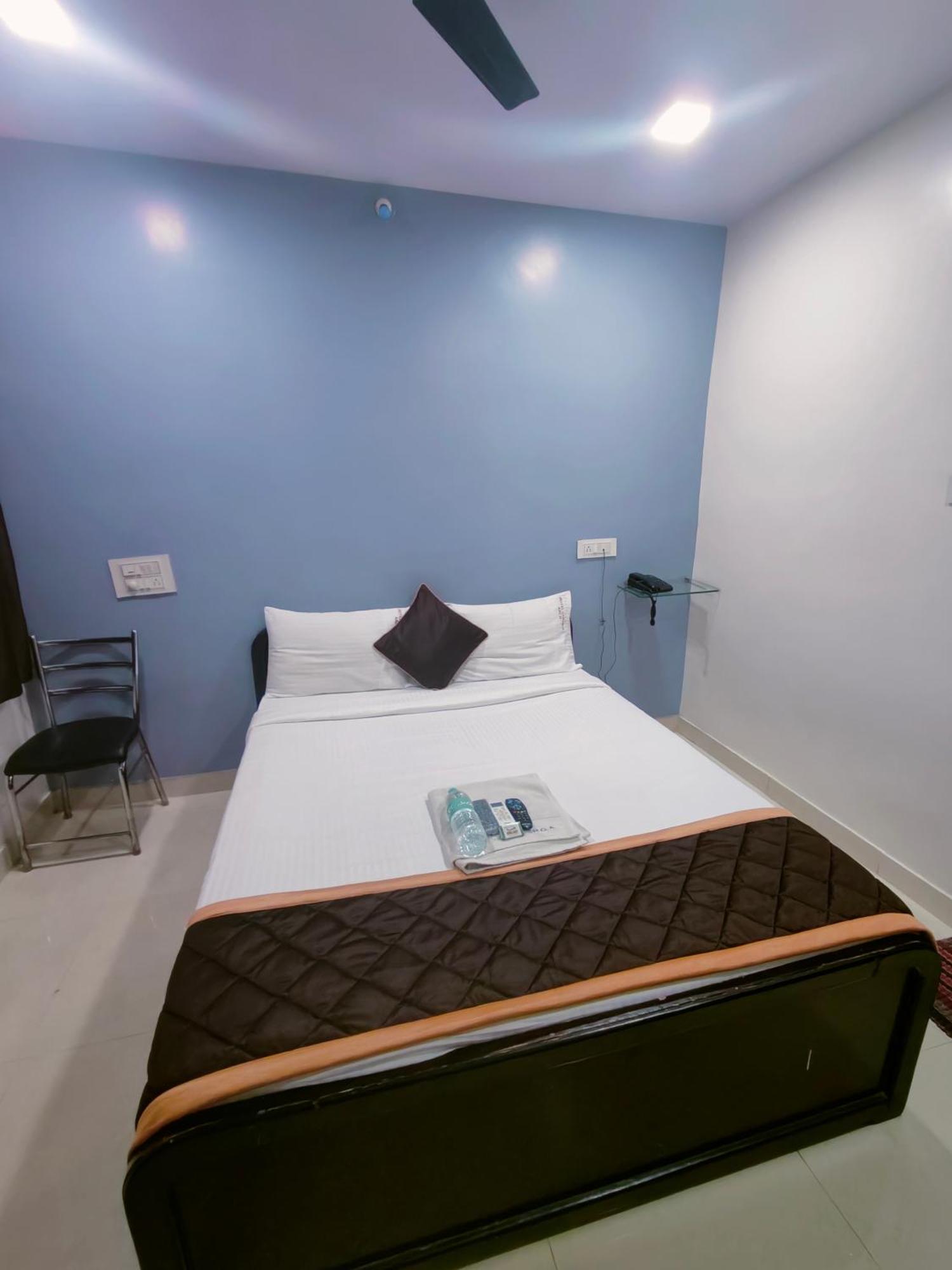 Hotel Golden Arch 班加罗尔 外观 照片