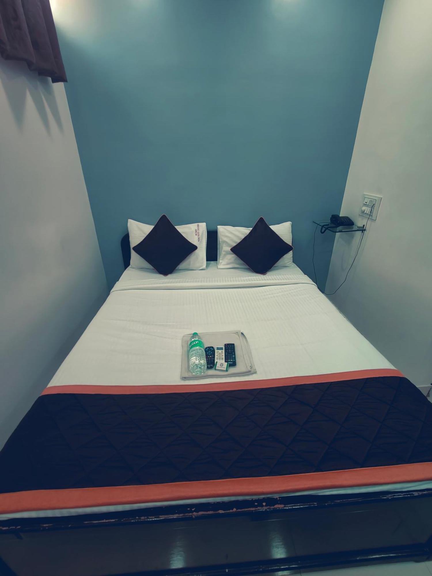 Hotel Golden Arch 班加罗尔 外观 照片