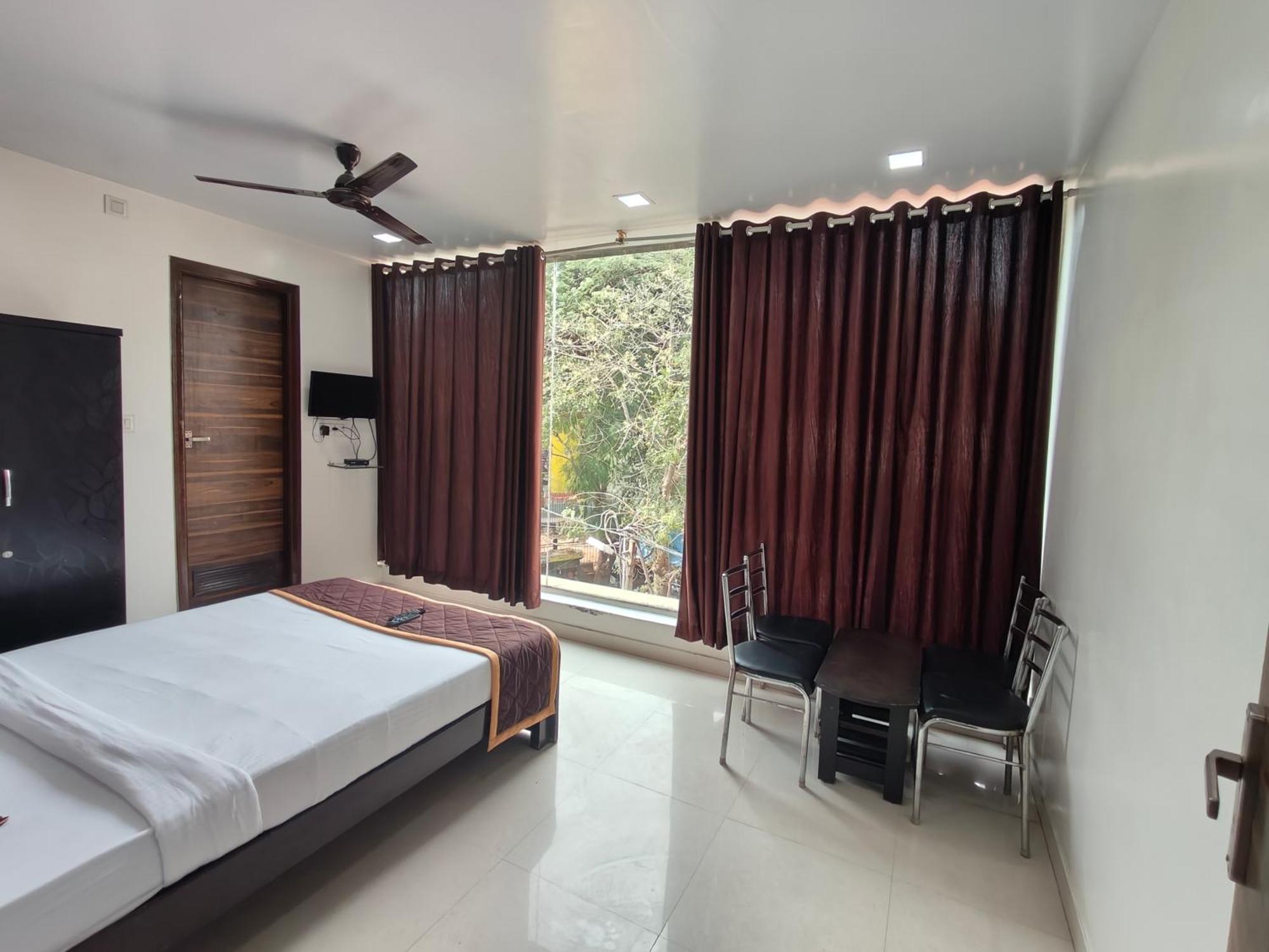Hotel Golden Arch 班加罗尔 外观 照片